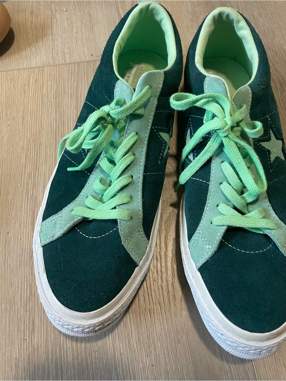 Converse One Star shoes